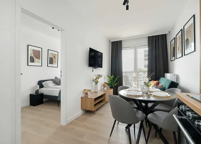 Tasteful With Parking And Gym By Renters * Πόζναν