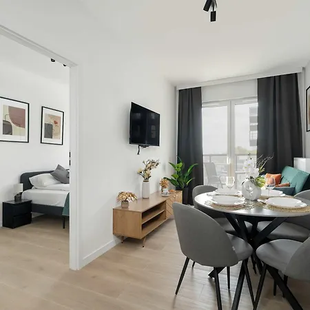 Tasteful With Parking And Gym By Renters * Poznań