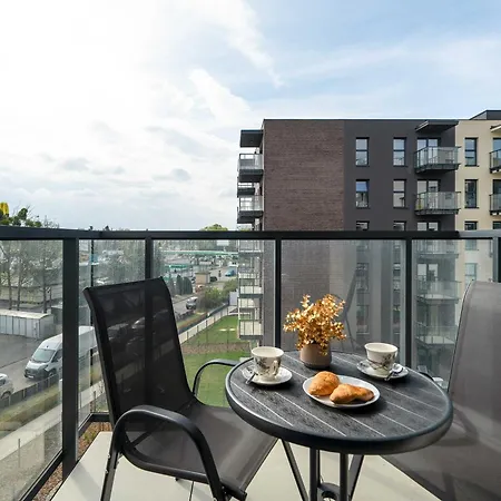 Daire Tasteful With Parking And Gym By Renters Poznan