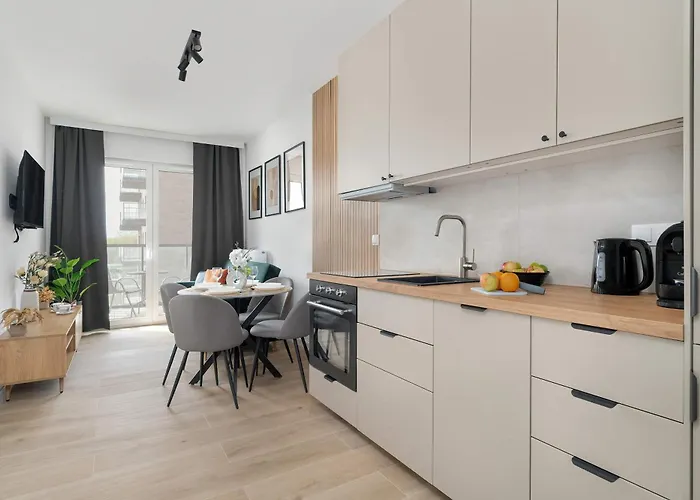 Tasteful With Parking And Gym By Renters Daire Poznan